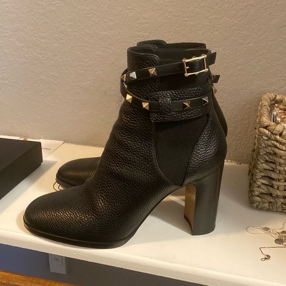 Valentino rockstud boot